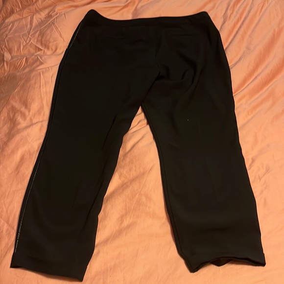 Guess cropped trousers with ankle cuff and pockets, leather side detail - Picture 4 of 5